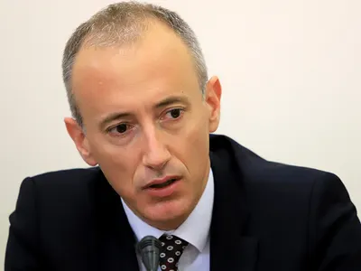 Скандал в образованието: Красимир Вълчев пред развод заради любовница!