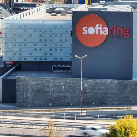 Шок и ужас в Ринг Мол: Плъхове и побоища в София!