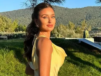 Саня Борисова мачка чаршафите с Орлин от „Ергенът“