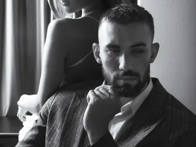 ЩЕ ГО УБИЕ!! „Малкият“ Виктор предаде Елвиса по най-гнусния начин: Изчук@ бившата му Йоана! (Мартин е в ступор - СНИМКИ)