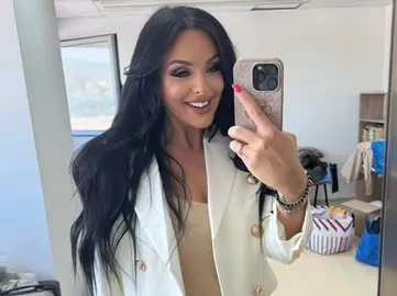 Симона Загорова кифлее в хаос