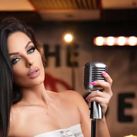 Симона Загорова с шокиращ микрофон, надмина Софи Маринова!