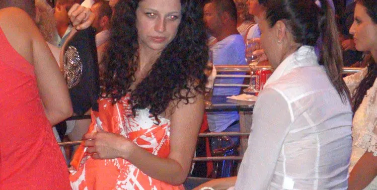 Шокиращ скандал: Осем мъже изнасилили жената на Бареков!