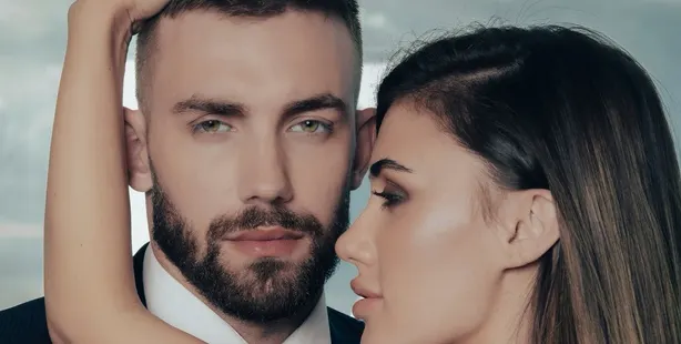 Шокиращи снимки на Йоана и Виктор от „Ергенът” предизвикаха скандал!