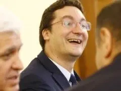 Скандал! Внукът на ДС-генерал Крум Зарков отново на екран!