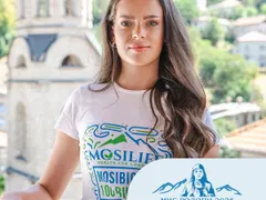 Студентка е Мис Кисело мляко