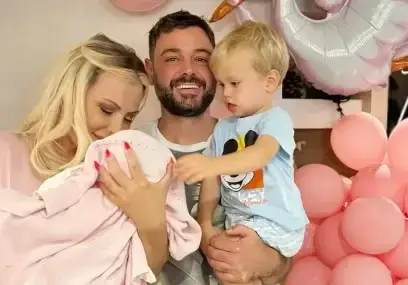 Сурогатна майка или замразени яйцеклетки създават потомството на Камелия?