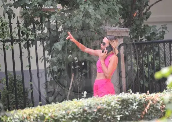 Скандал: Антоанет Пепе отказва да чисти! Какво се случва в кооперацията?