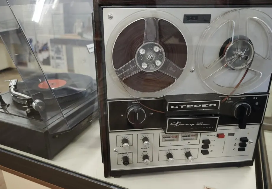 Шокиращи тайни от соцбита разкрива нова изложба в Плевен!