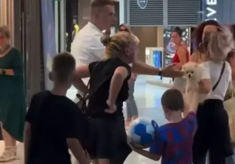 Установиха кои са биячките от мелето в Ринг мол