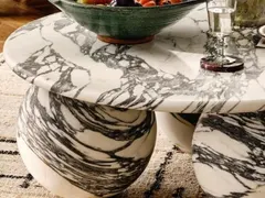 В SuperArtMebeli трапезата вече е лична: Виж модерните кръгли маси, на които ти избираш цвета и размера