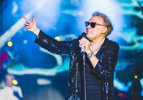 Васко Кеца отпразнува 75 с тайно парти в милионерско имение (Снимка)