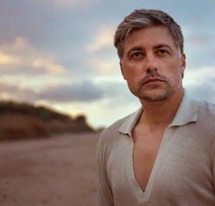 Владо Карамазов шокира с решението си след загубата на баща си!