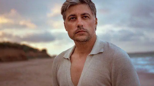 Владо Карамазов шокира с решението си след загубата на баща си!