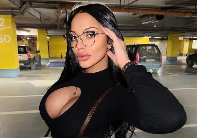 Шок! Чалгаджийката Вая спира с музиката след катастрофални слухове