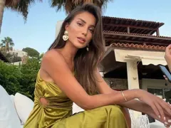 Алекс Богданска потвърди, че строи къща