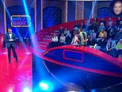 Шок и смях: Явор Бахаров падна от стола в ефир!