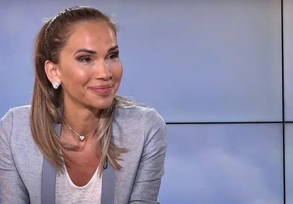 Рая Вълкова – новата красавица на София, засенчила майка си!