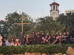 ЗА СЛАВА БОЖИЯ! “Нашият дом е България” и арх. Пламен Мирянов прославиха Светия Кръст със спектакъла “ЖИВОТВОРЕНИЕ”