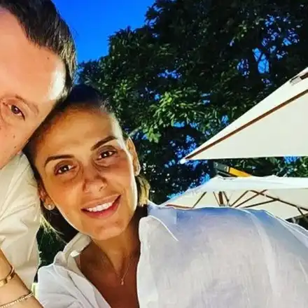 Захаринов зарязал Анелия, защото е скучна и не иска дете