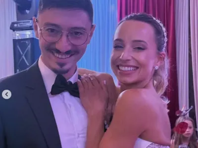 ЗАВАЛИЯТА!! Баджанаците на Иво Карамански до него на сватбата: Антоанет Пепе домъкна бившите си! (СНИМКИ)