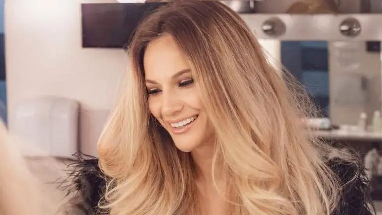 Зейнеб Маджурова разкрива как анимира дъщерите си у дома!