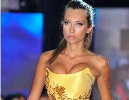 Шок и недоумение: Какво стана с бюста на Никол Станкулова?