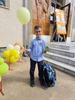 Момчил: Чудото, родено с 850 грама, вече е първокласник!