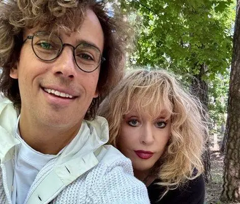 Алла Пугачова и Максим Галкин купуват луксозна вила във Владая!