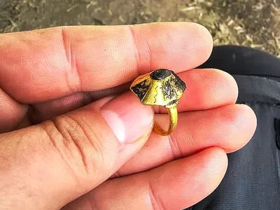 Шок! Археолози откриха златен пръстен на Трапезица!