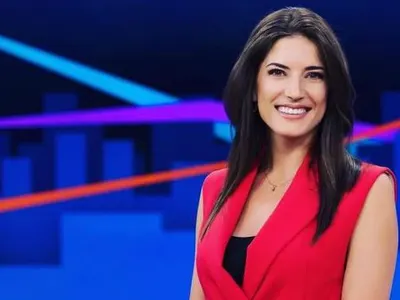 Шок! Анна-Мария Конова бременна от политик и напуска България!