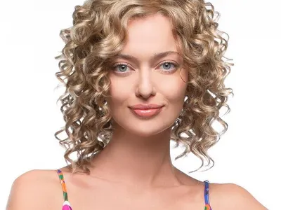 Бъди дръзка и различна! Открий своята промяна с перуките Магама