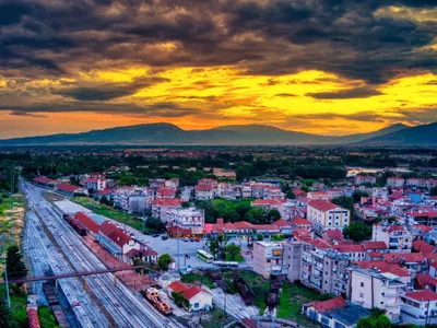 Българите се връщат – не с оръжие, а с пари: В Северна Гърция на нокти заради имотите