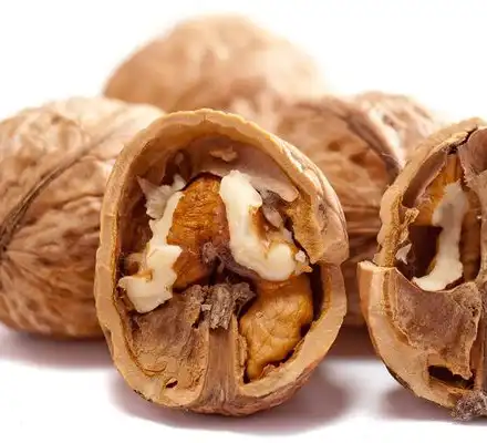 Шок! Българските орехи изчезват, Китай завладява пазара!