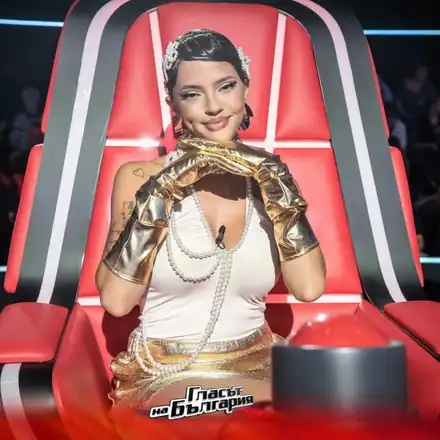 Дара шокира с признание: Купувам си цветя за любовта към себе си!