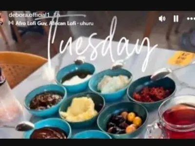 Дебора избяга от закона и се наслаждава на Истанбул!