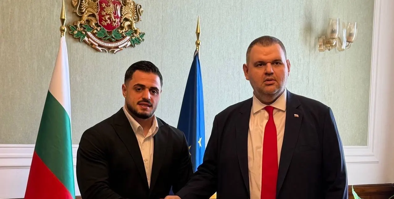 Делян Пеевски, лидер на ДПС и ПГ на ДПС-НОВО НАЧАЛО се срещна с шампиона Карлос Насар