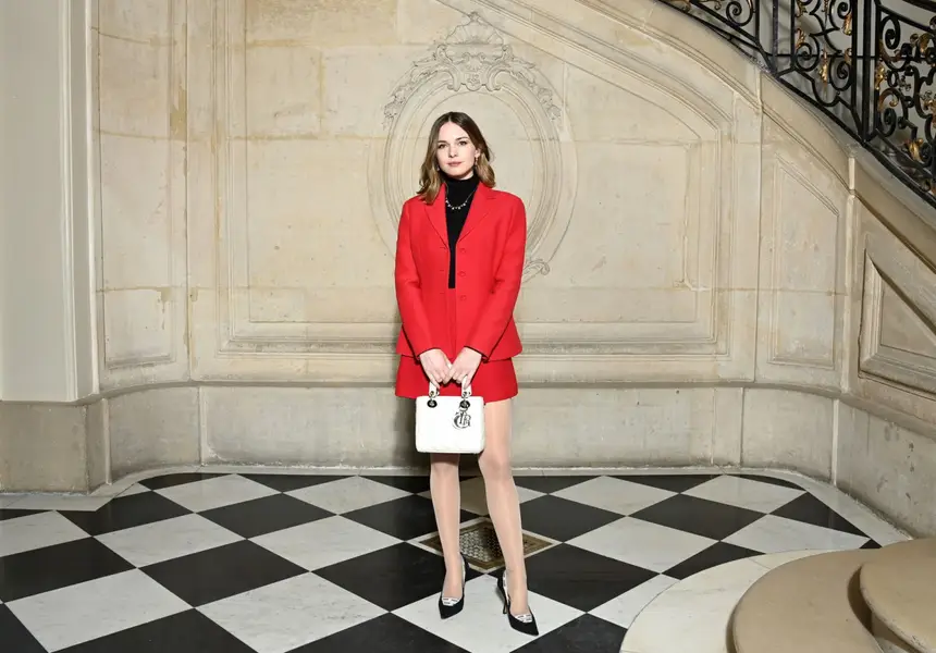 Детската любов се превърна в брак: Стела Бандерас се омъжи за Алекс Грузински