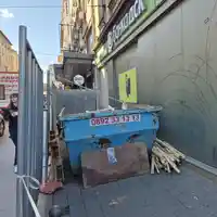 Скандал в София: ДСК окупира тротоара и нарушава закона!