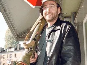 Дългия ги разочарова: Куп звезди напуснаха Слави