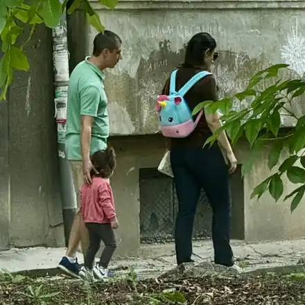 Дъщерята на Лена и Миро стана На 2,  но кой се грижи за нея?