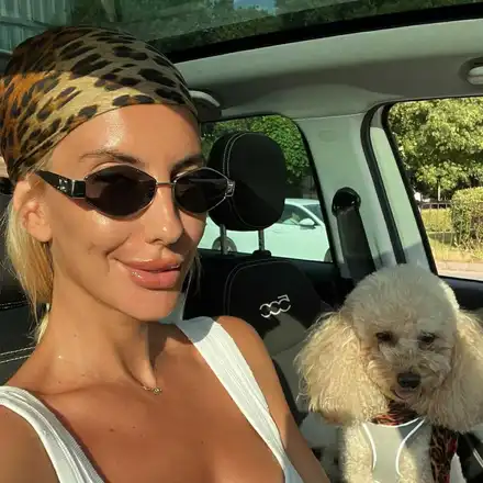 ЕЕЕ, РАЗГЕЛЕ!! Маги Томова откри любовта: Вижте тъмнокосия мачо до нея! (хлътнала е до уши - СНИМКИ)