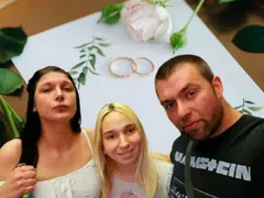 Шок! Емили Тротинетката вдига тройна сватба в София!