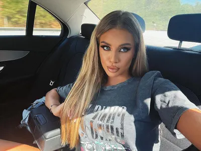 Киара Маджарова запали страстите в бензиностанция!