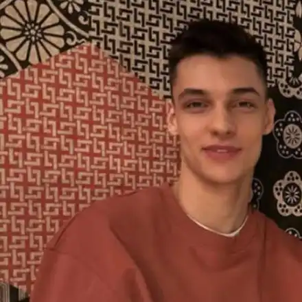 Гаджето на Алекс Николов – внучка на волейболни легенди (Снимки)