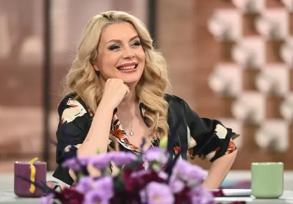 Сърцераздирателна романтика: Гаджето на Венета Райкова от Дубай!