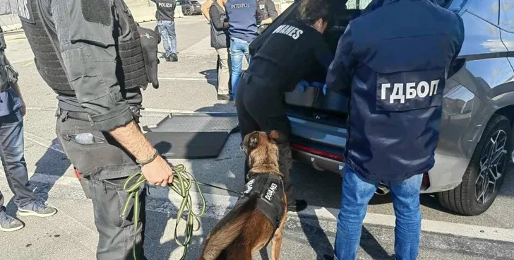 ГДБОП удари митница „Русе“, двама в ареста, финансов шеф обявен за издирване!