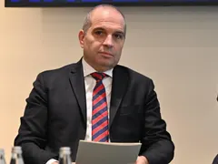 Гроздан Караджов: Имам усещането, че живеем в паралелна реалност, борбата с корупцията в ДАИ се представя за чадър над нея