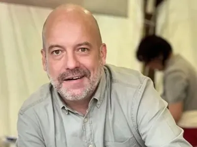 Иво Сиромахов  получавал 10 бона  заплата при Слави