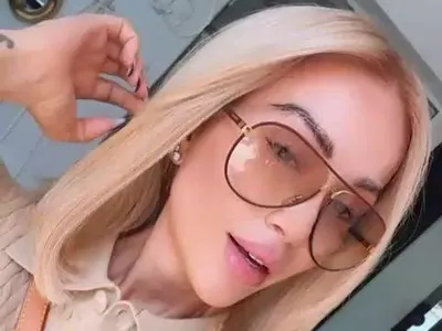 Какво стана с косата на Енджи Касабие?